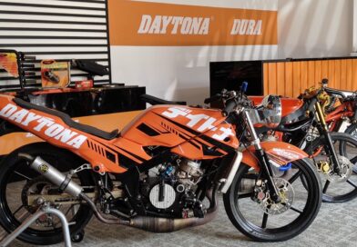 SINAR MUSTIKA Gandeng DAYTONA, Siap Ramaikan Drag Bike 2025 di Banten dan Jawa Barat